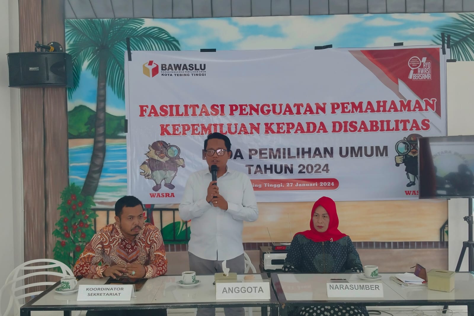 Anggota Bawaslu Kota Tebing Elfian Choky Nasution Membuka Kegiatan Failitasi