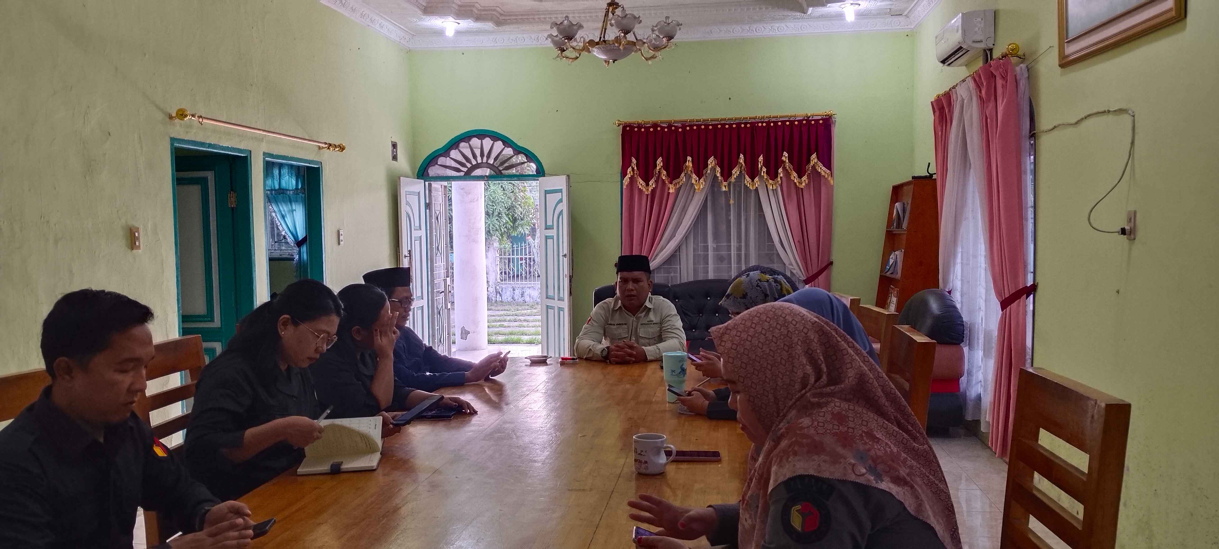 Diskusi internal