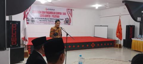 Anngota Bawaslu Sumut Suhadi Sukendar Situmorang